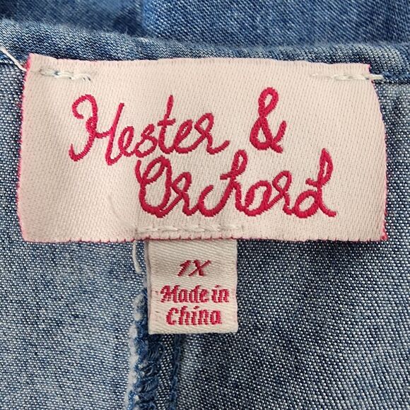 Hester & Orchard Top Womens Size 1X Denim Chambray 3/4 Pom Pom Bell Sleeve Boho - Picture 9 of 11